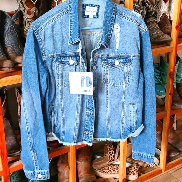 Awesome jean Jacket - Picture 1 of 5